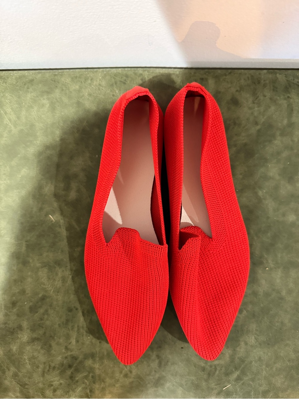 Red Knit Pointed-Toe Women's Flats - 8.5